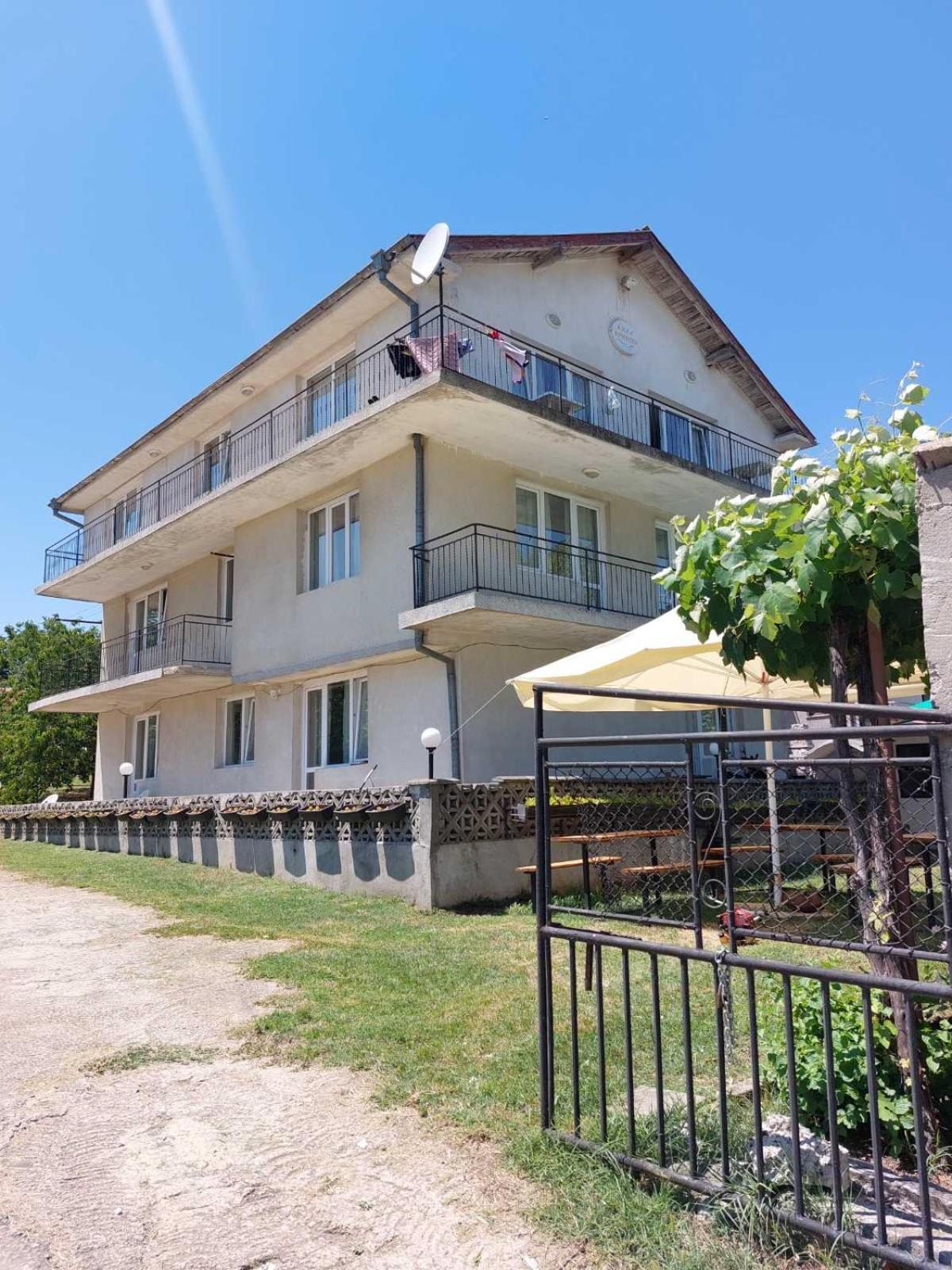 Krimski Guest House&Bungalows Byala  Exterior foto
